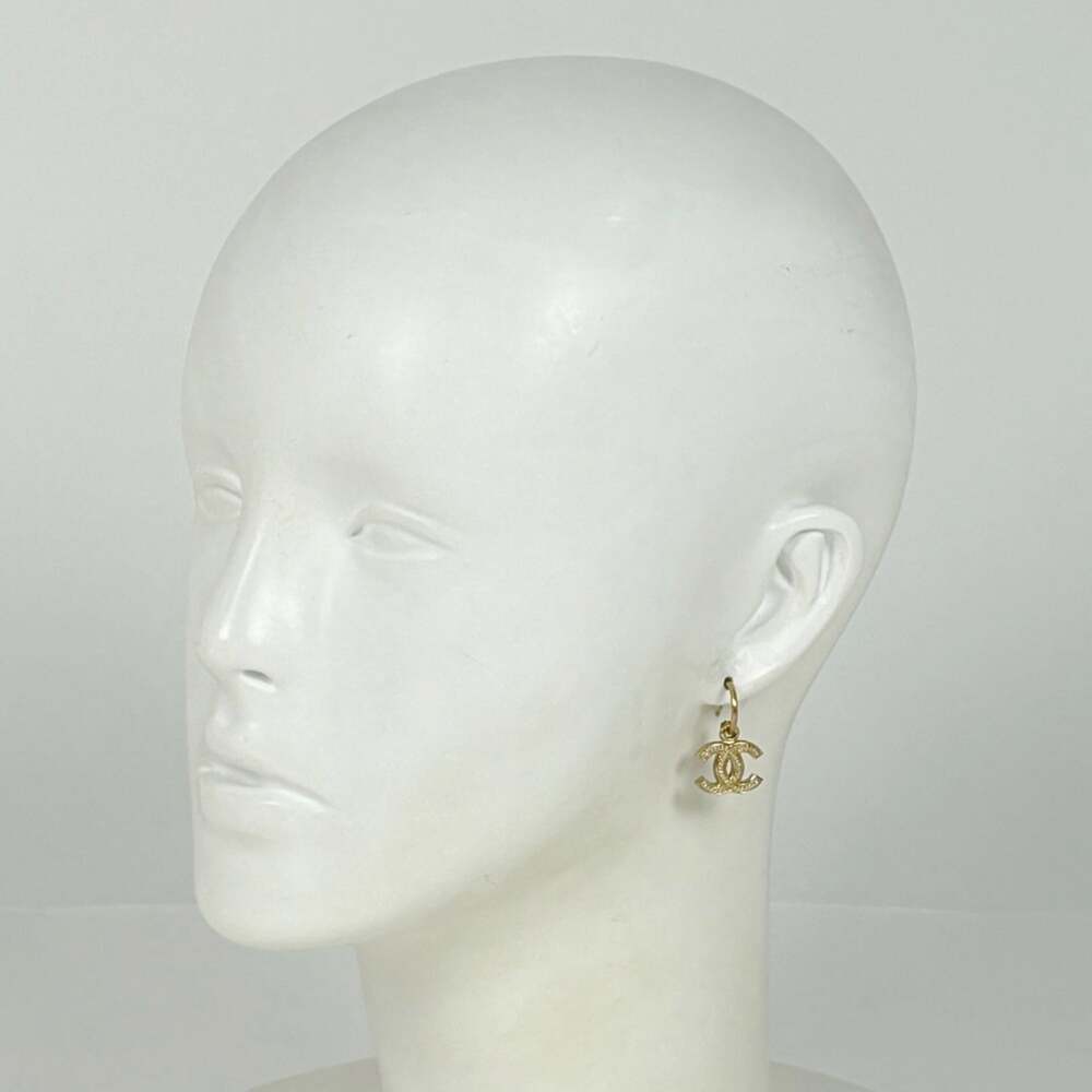 Chanel Cc Logo Earrings Metal Gold-Tone #250018C84B - Picture 5 of 5